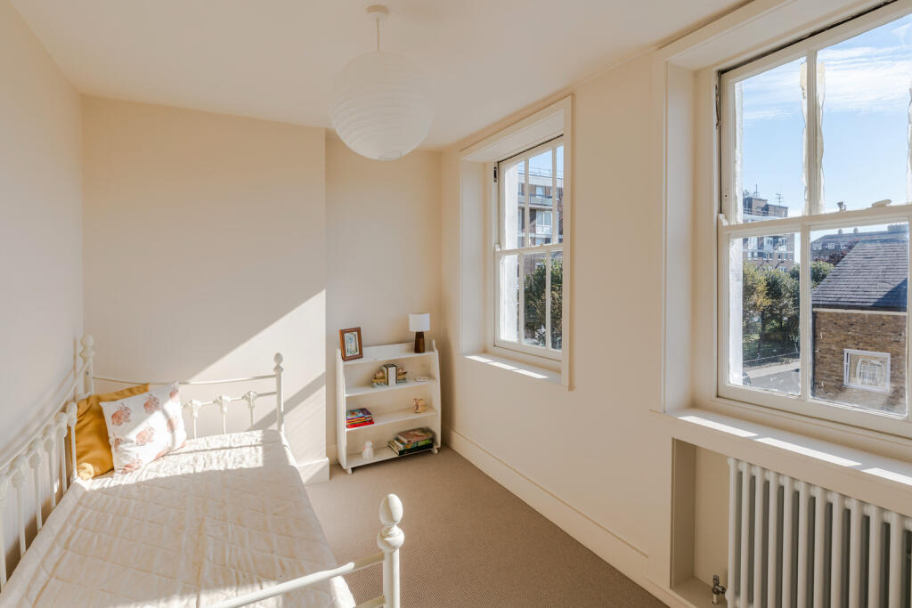 314188 - 24 Surrey Square-24.jpeg