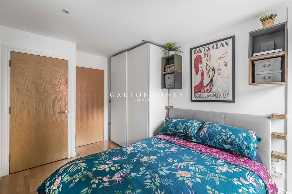 Flat_108_Viridian_Apartments-9.jpg