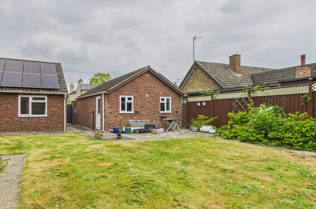 CAM02519G0-PR0295-STILL022