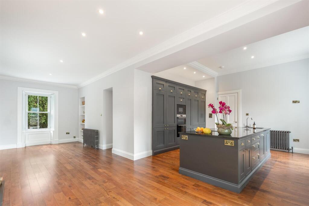 Kitchen/Familyroom
