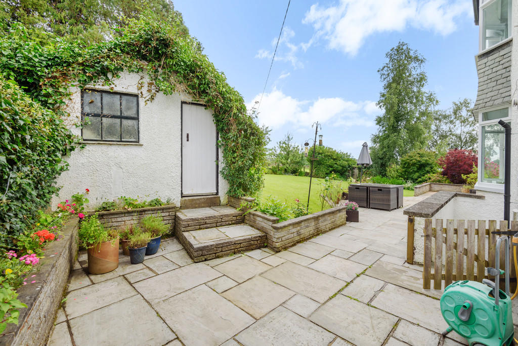 Detached Garden S...