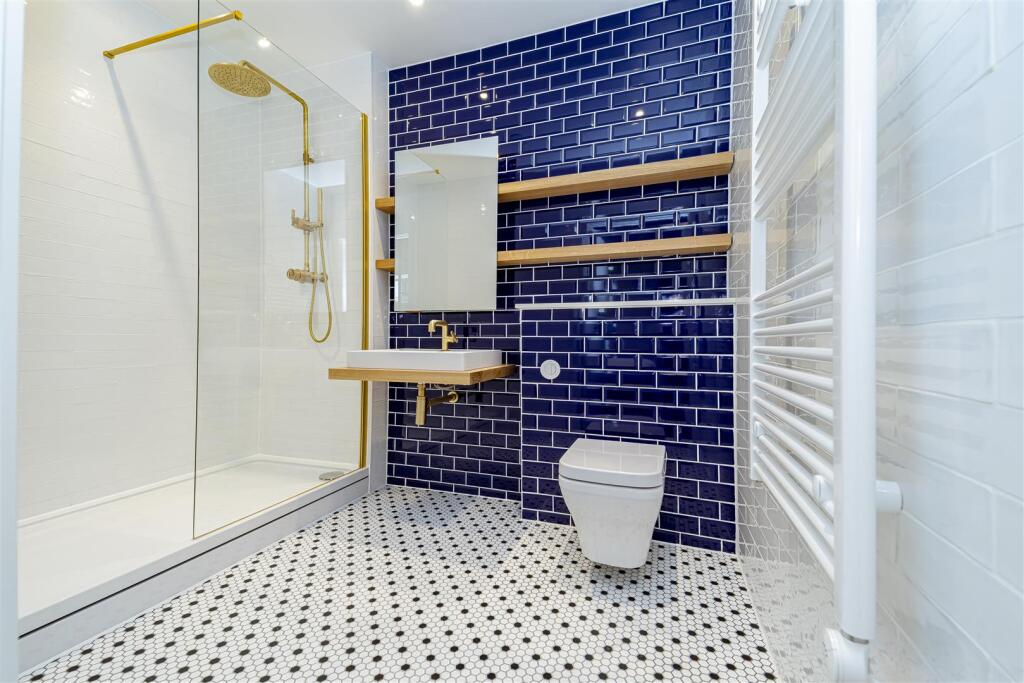 Bathroom .jpg