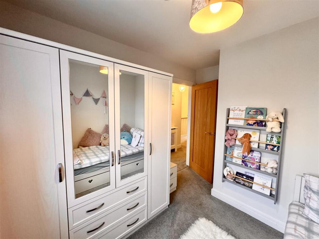 BEDROOM 3