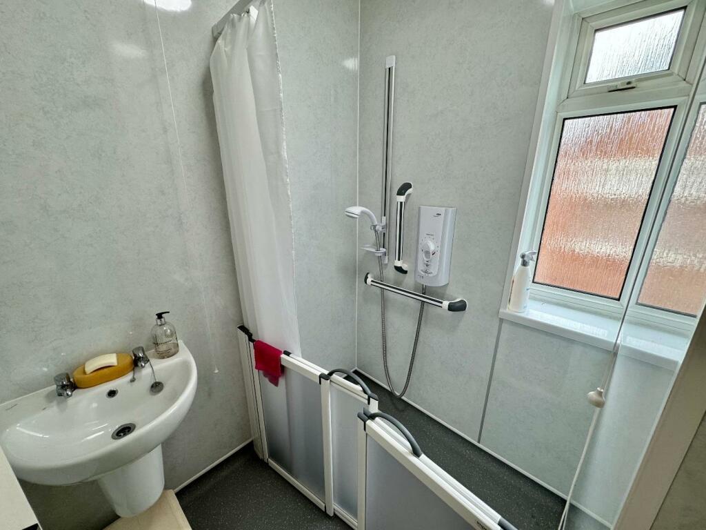 WET ROOM