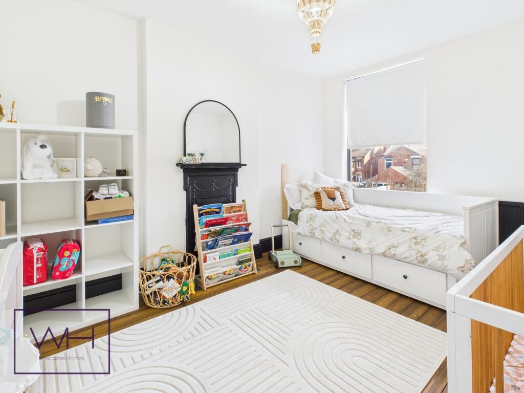 CAM03785G0-PR0217-ST