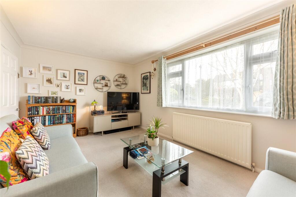 Sitting Room To Wind