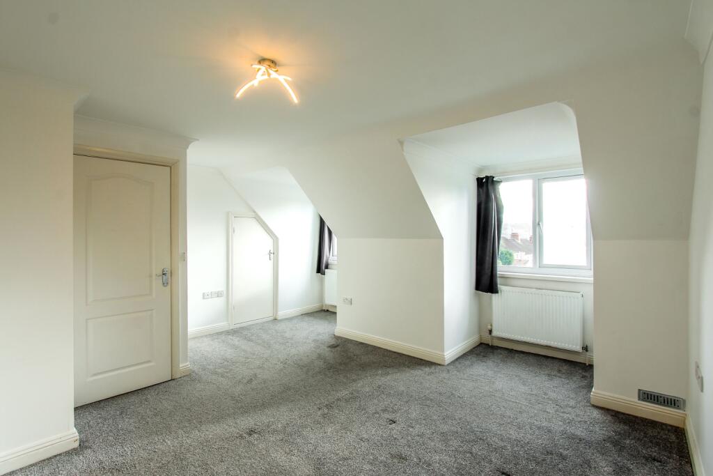Bedroom 1aa