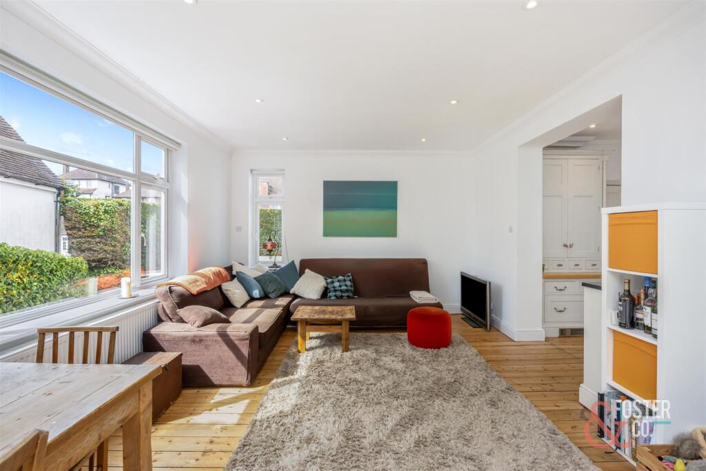 Valley Drive, 130-021.jpg