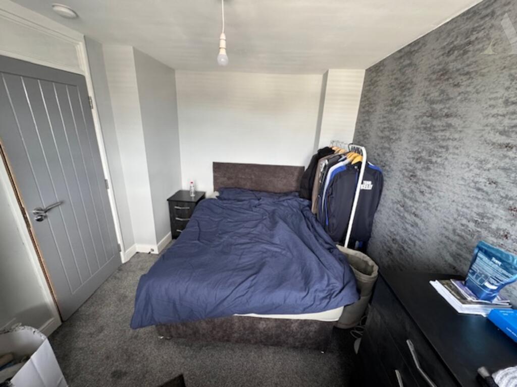 58 Kempson Road bedroom 4