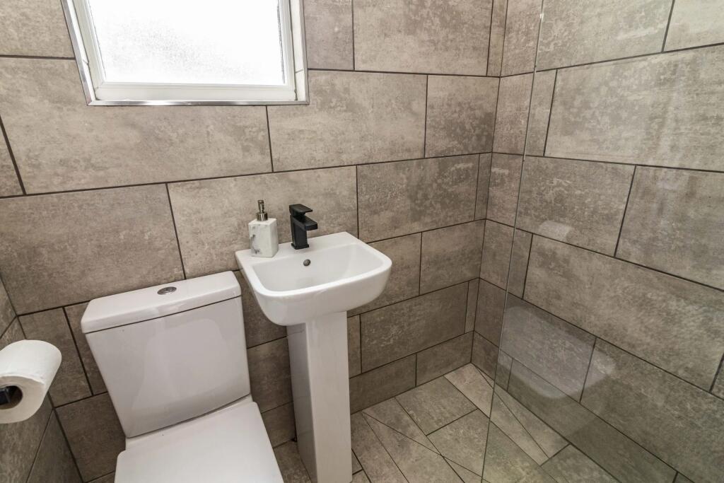 5-bed-student-property---bills-included-image-12.jpg