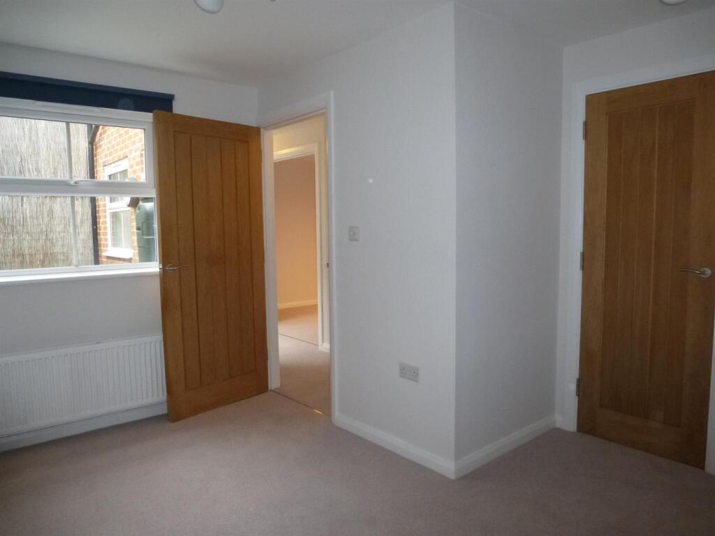 Bedroom.JPG