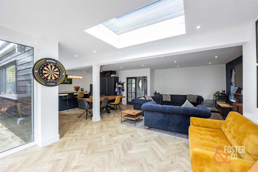 Valley Drive, 91-013.jpg