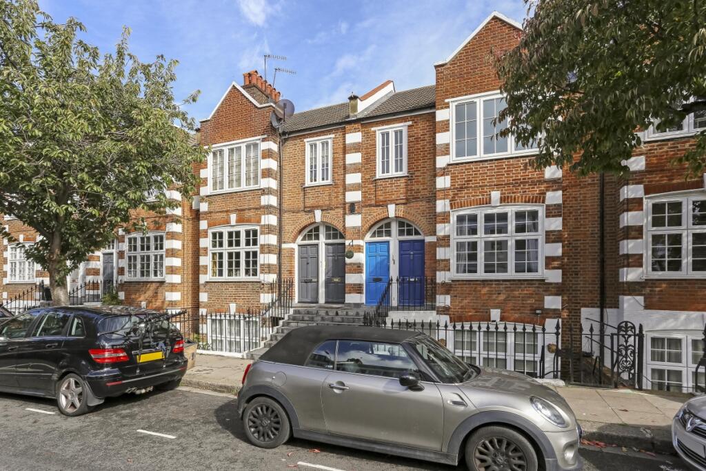 82 Tamworth Stree...