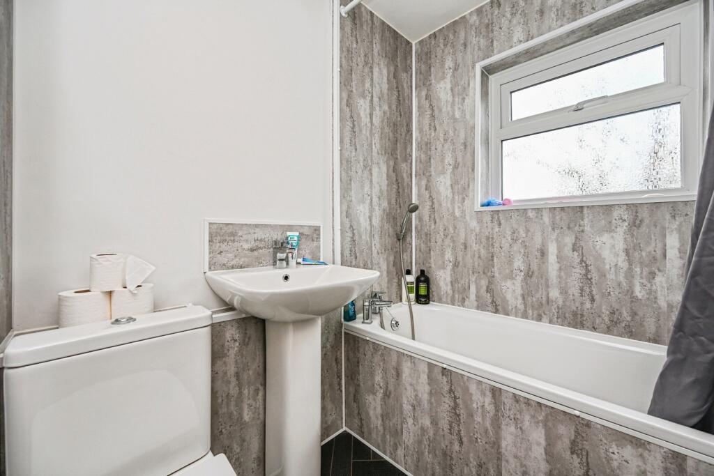Bathroom W/C