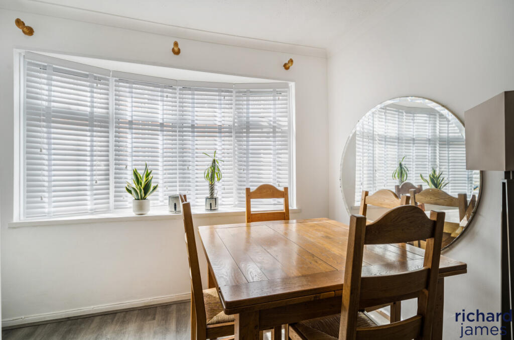 5b2bfe10fd2a4eebae4fb8190c4bbbe5