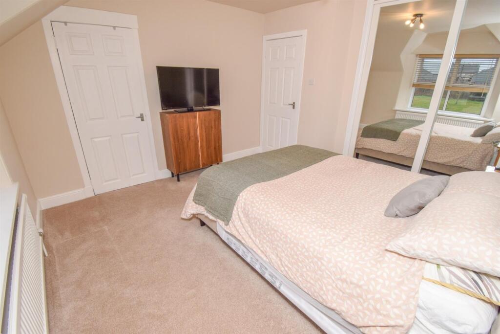 BEDROOM ONE (2)-2.jpg