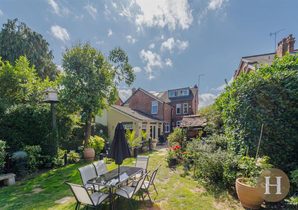 Hadleigh Estate Agents-55.jpg