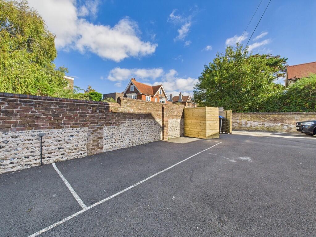 CAM03519G0-PR0383...