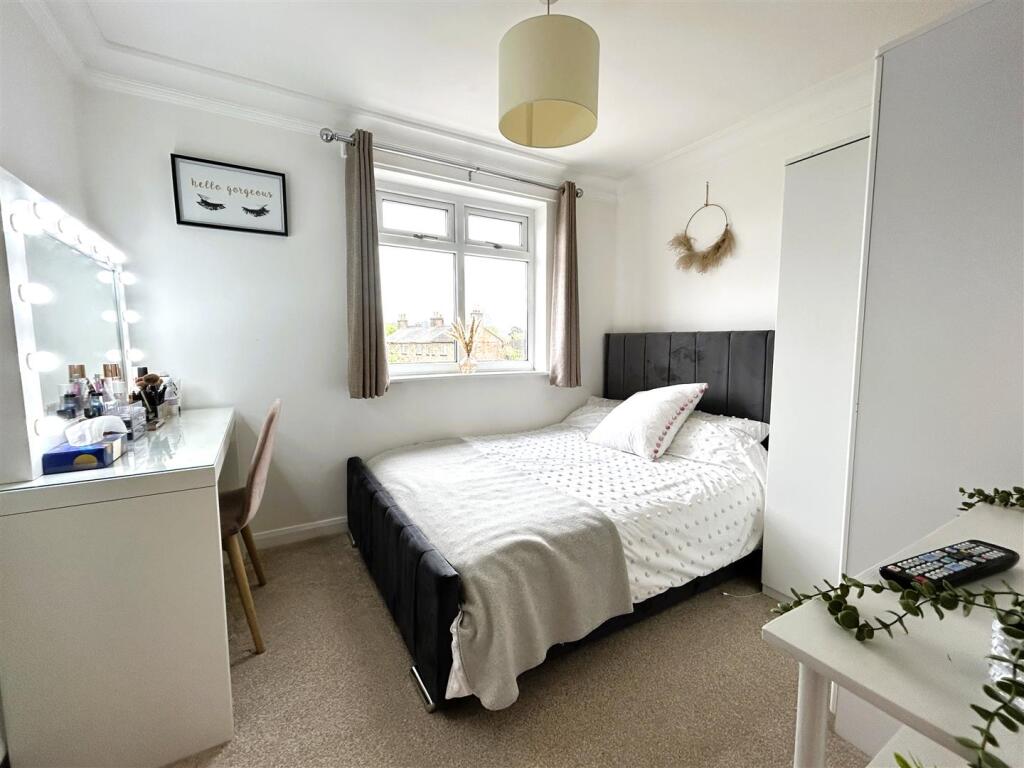 bed 4.JPG