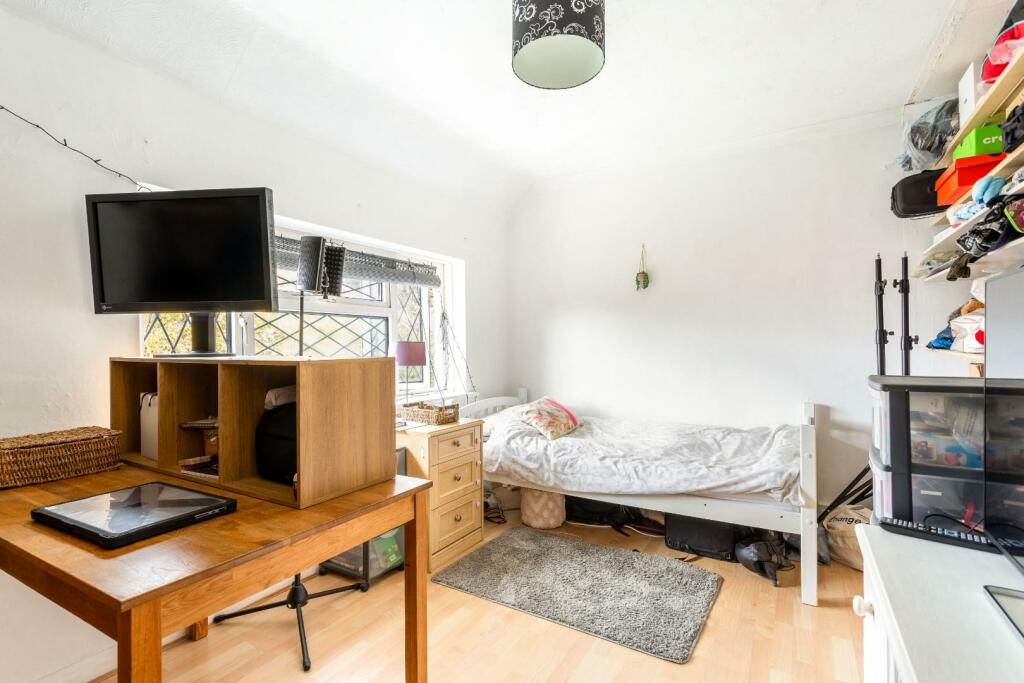 279 Carden Avenue-9.jpg