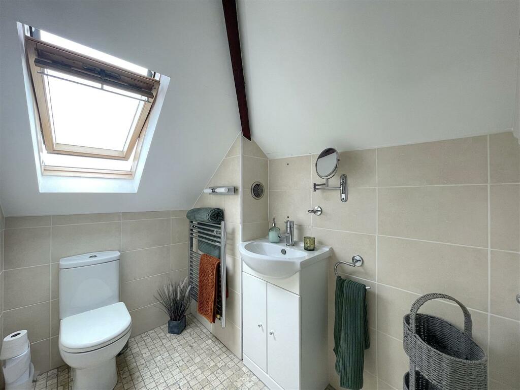 Shower Room (2).jpeg