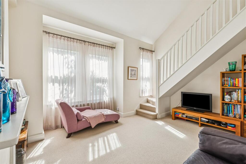Weston Road W4 For Sale