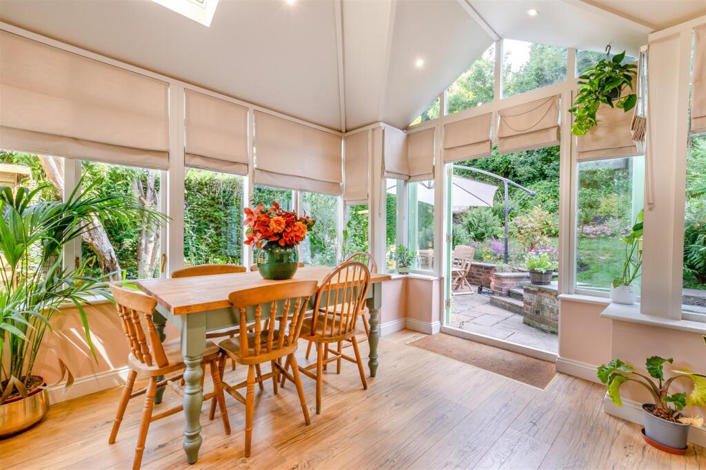Dining Room/Conservatory