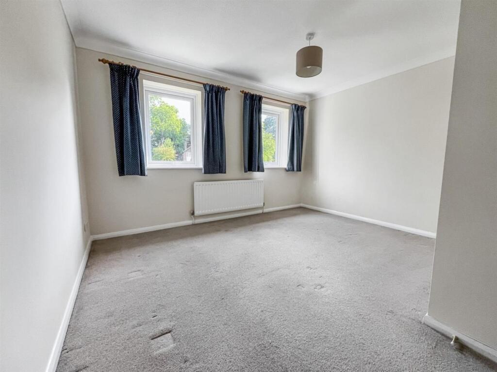 Bedroom .jpg