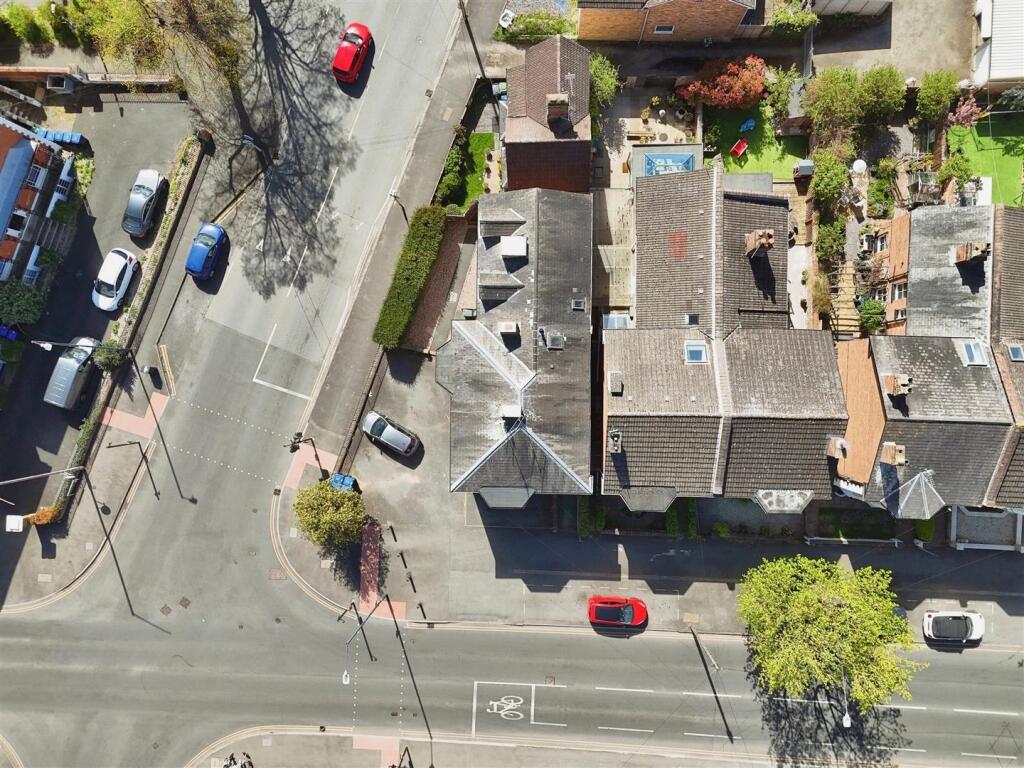 1196e7da--41C0-8D3E-71462EAE8C49-31899-00000E70E06