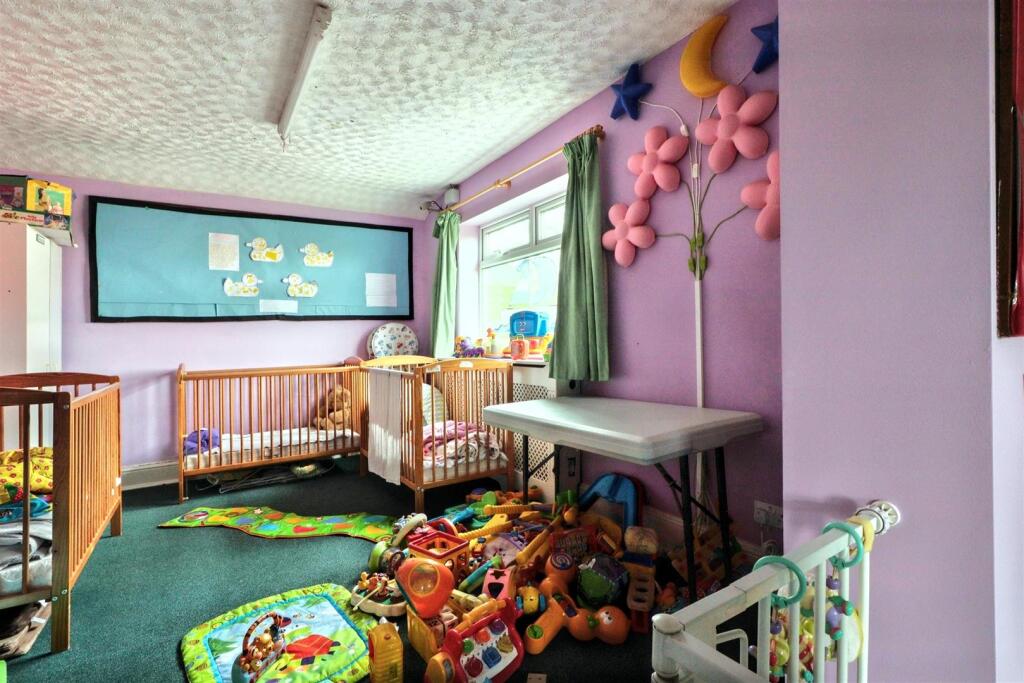 5 Porthill Bank - Auction pic 7.jpeg