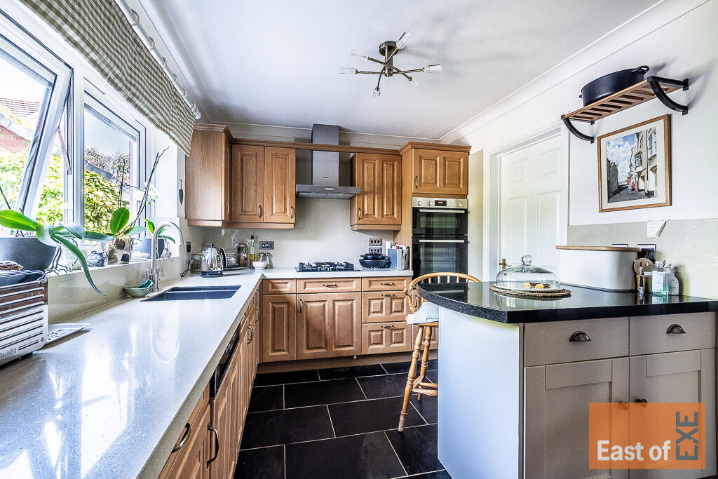 25 Well Oak Park ...