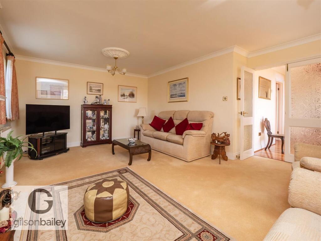 1bHillsideAvenue-52.jpg