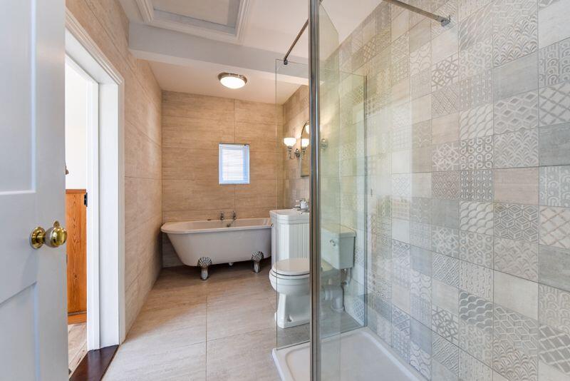 En-Suite Jack n Jill