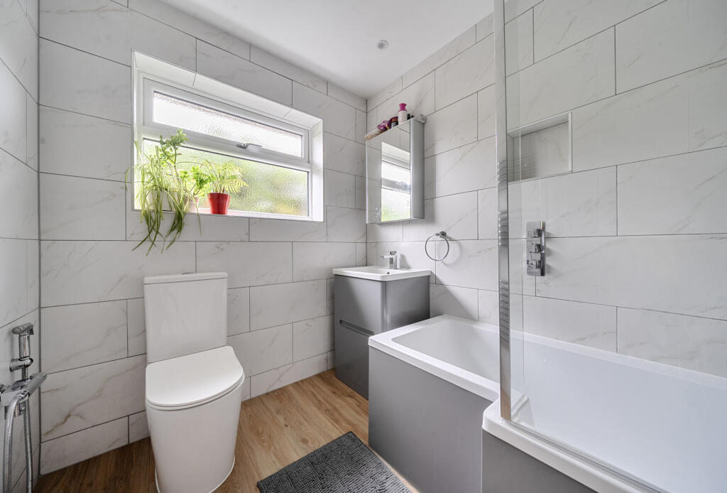 1359541-9-68e8d6b...