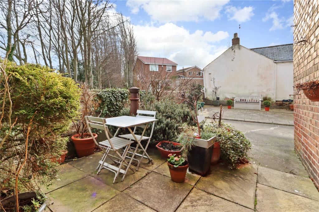 Patio 1