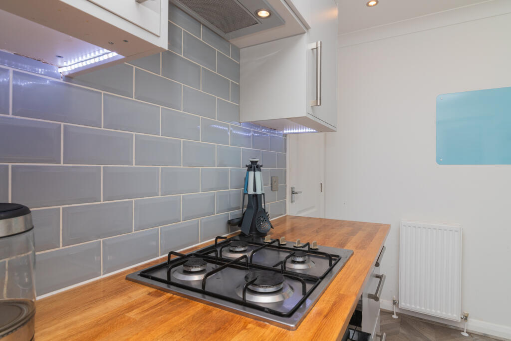 31 Earlshill Drive, Howwood, PA9 1DT 3L-14