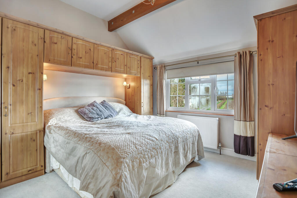 Principal bedroom