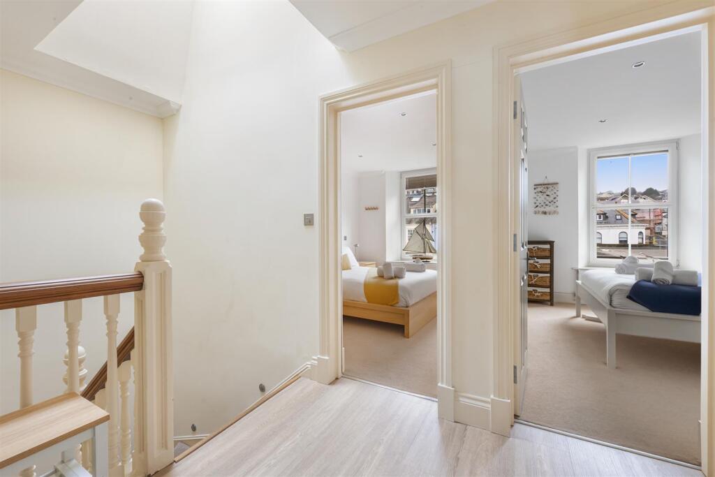 A03 - Embankment House Dartmouth, Flat 2 - 240411.