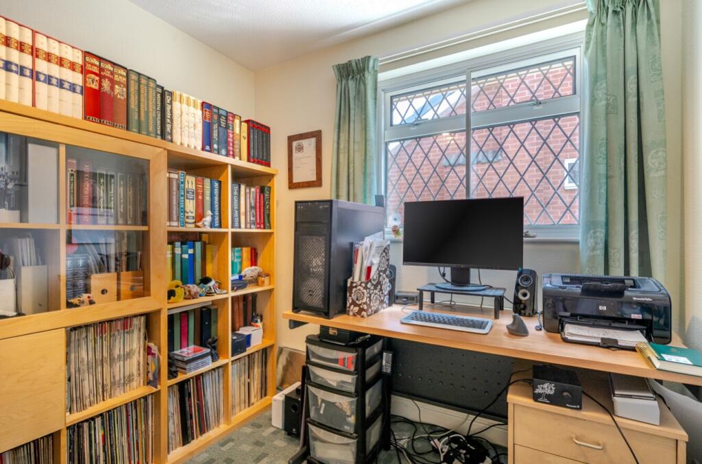 1306224-5-684c373f2092e