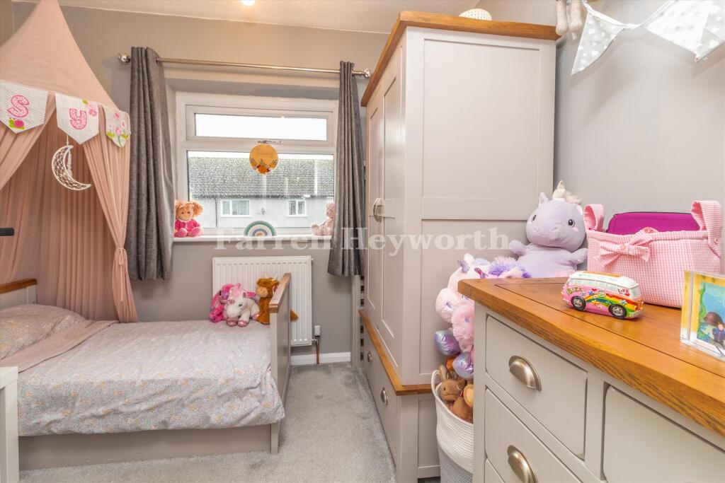 Bedroom 3 image 2