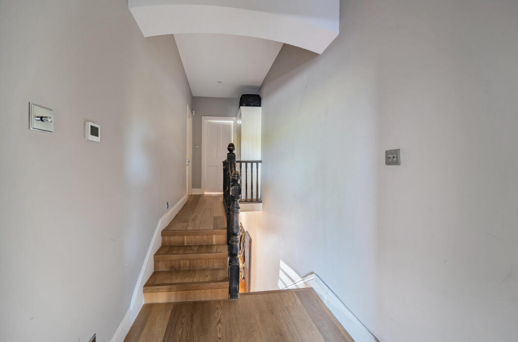 1294609-33-682738...