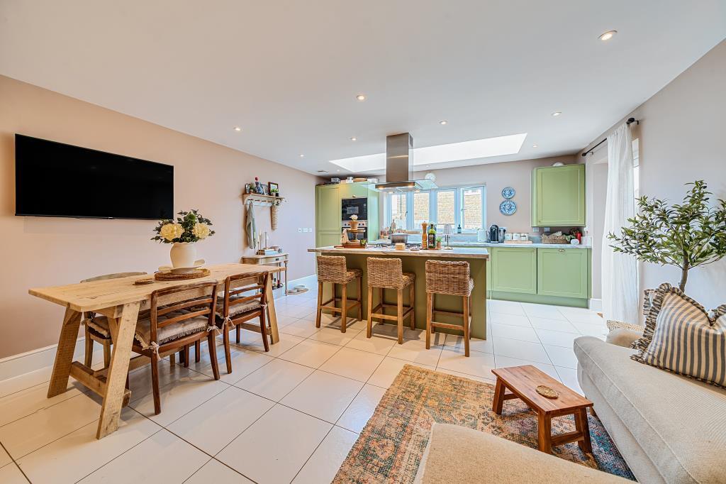 Kitchen/ Diner/ Reception