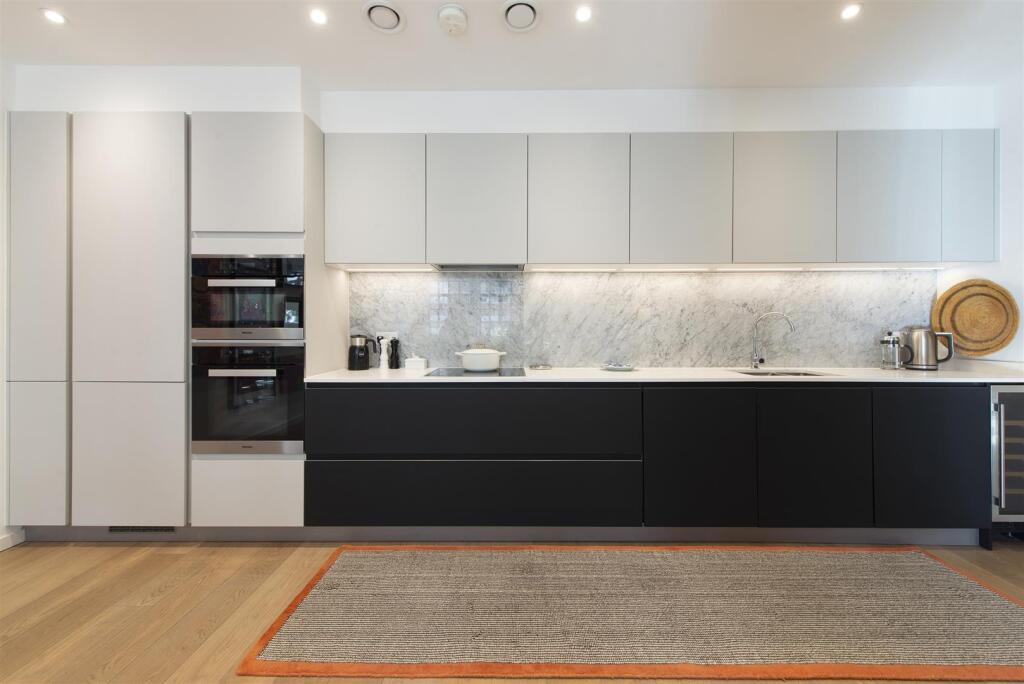 52085 Hi res (11).jpg