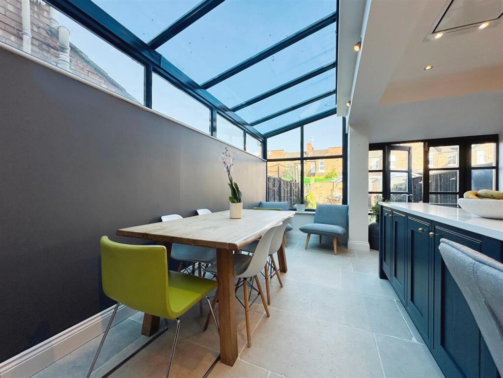 e40cf058-image_picker_A7B2C101-A7BE-4000-9B82-568A