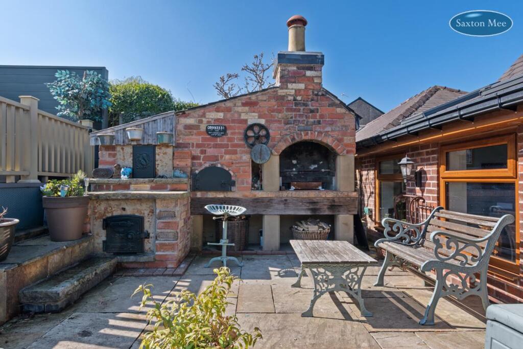 329 Manchester Road (12 of 22).jpg