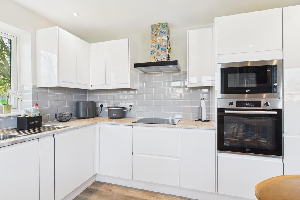 CAM01689G0-PR0459...