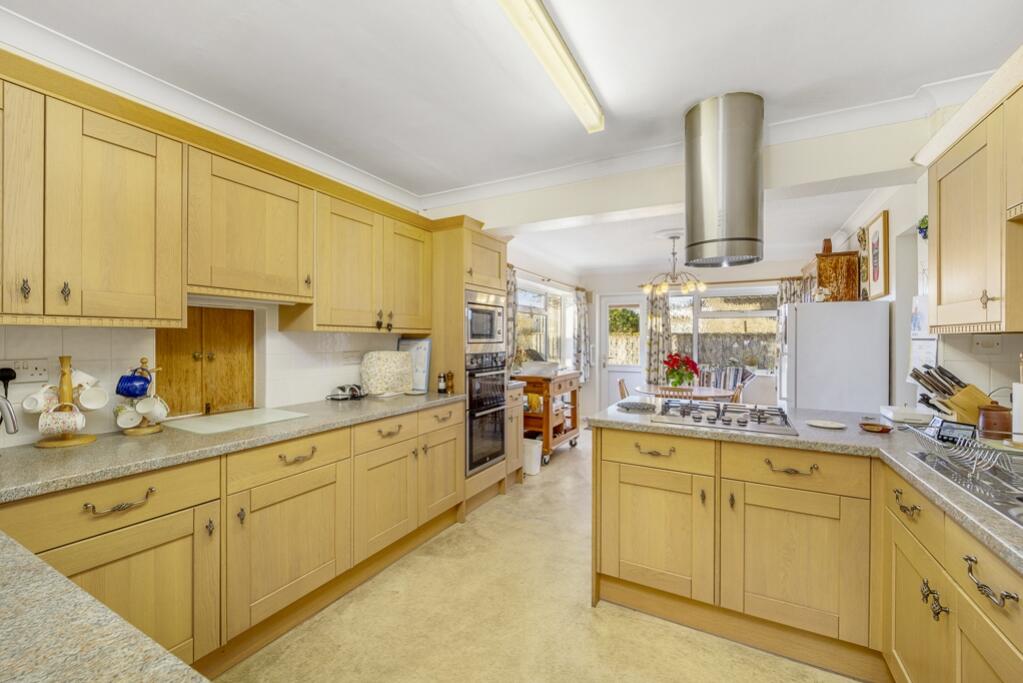 19 Fernleigh Way (Boston)-16