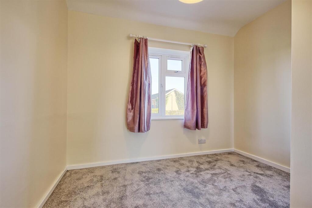 Bedroom 3.jpg