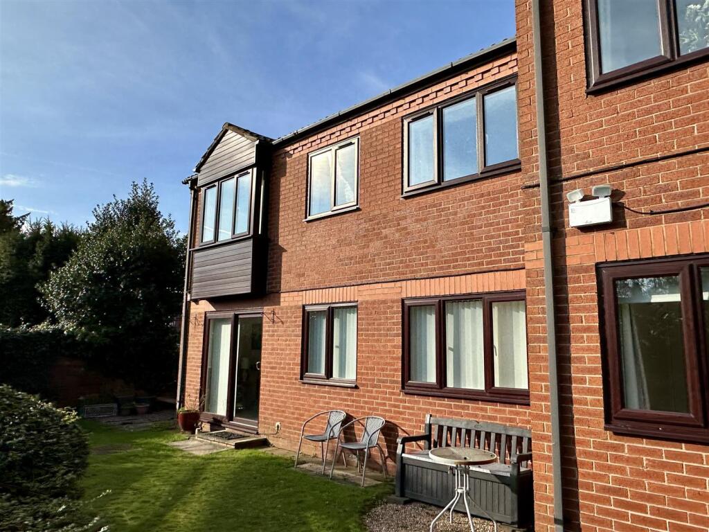 first floor apartment