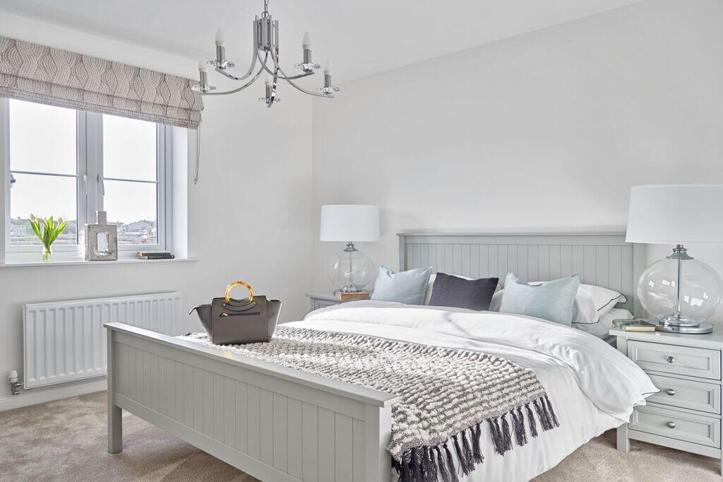 NESSI_CHESTNUT_CAROUSEL_001